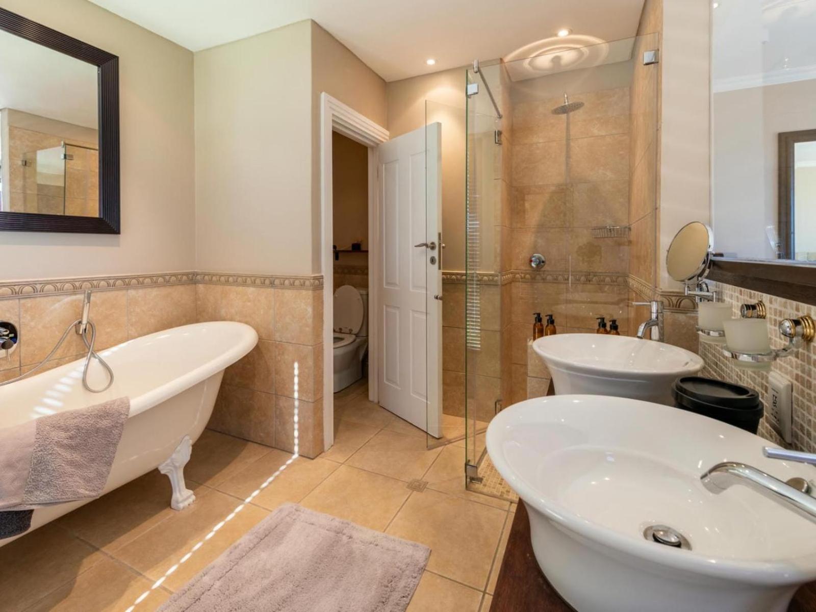 Guest House The Lazy Lion Knysna Bagian luar foto