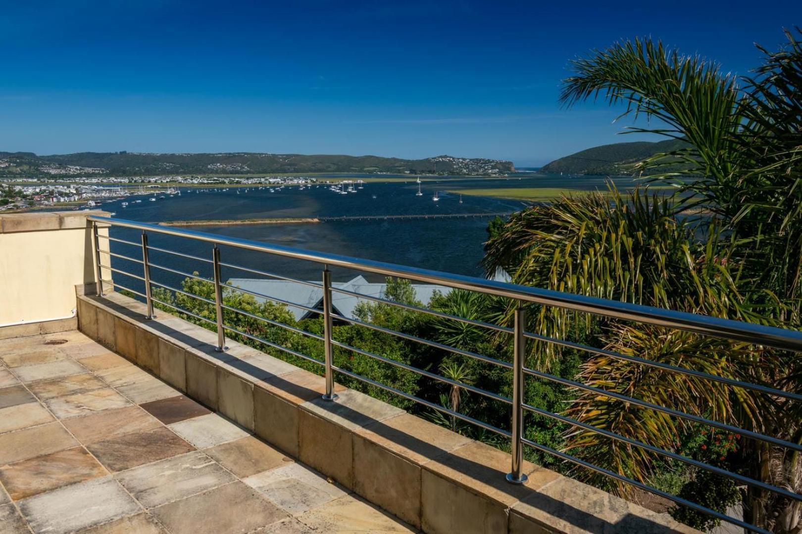 Guest House The Lazy Lion Knysna Bagian luar foto